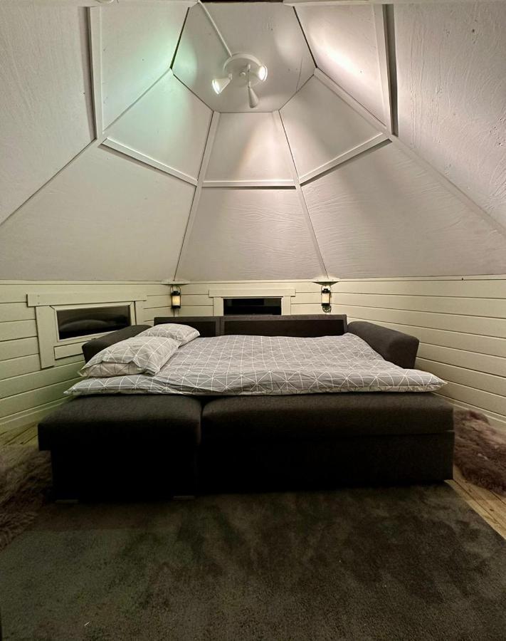 Camp Caroli Hobbit Hut Villa Jukkasjärvi Екстериор снимка