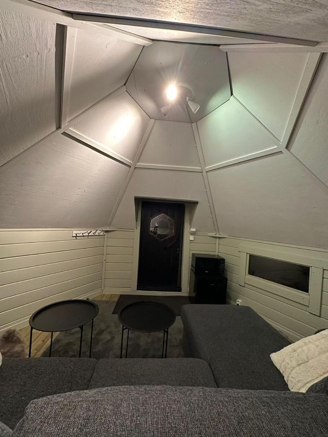 Camp Caroli Hobbit Hut Villa Jukkasjärvi Екстериор снимка